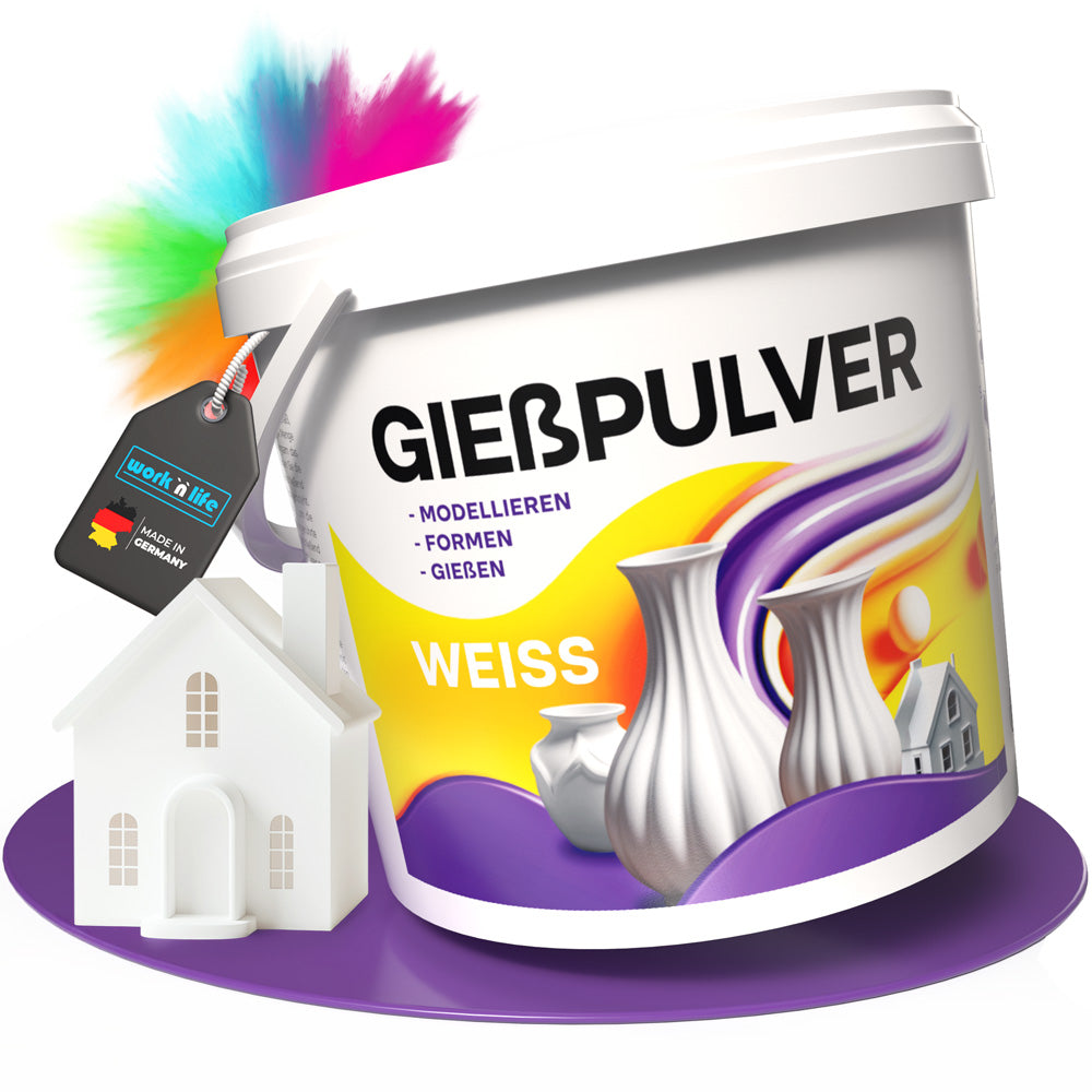 Gießpulver Weiß im Eimer auf einem lila Kreis und daneben wird ein gegossenes Haus gezeigt.  Gießpulver fürs Modellieren, Formen und Gießen